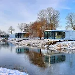 Palac Wieniawskich - Luksusowe, Caloroczne Glampingowe Nad Jeziorem, Prywatna Balia, Park 10ha Grodzisk Mazowiecki