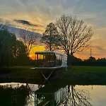 Palac Wieniawskich - Luksusowe, Caloroczne Glampingowe Nad Jeziorem, Prywatna Balia, Park 10ha *