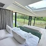 Palac Wieniawskich - Luksusowe, Caloroczne Glampingowe Nad Jeziorem, Prywatna Balia, Park 10ha Lodge *