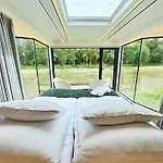 Palac Wieniawskich - Luksusowe, Caloroczne Glampingowe Nad Jeziorem, Prywatna Balia, Park 10ha غرودزيسك مازوفيتسكي