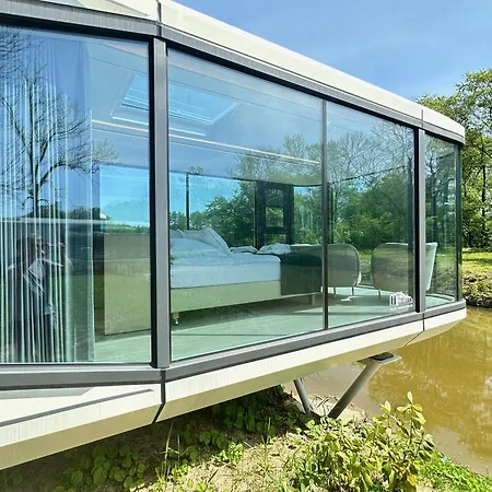 بيت خشبي Palac Wieniawskich - Luksusowe, Caloroczne Glampingowe Nad Jeziorem, Prywatna Balia, Park 10ha