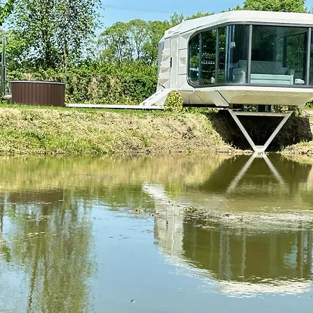 Lodge Palac Wieniawskich - Luksusowe, Caloroczne Glampingowe, Prywatna Balia, Park 10ha