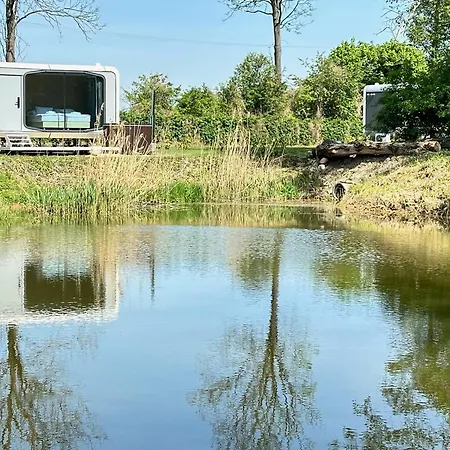 Palac Wieniawskich - Luksusowe, Caloroczne Glampingowe Nad Jeziorem, Prywatna Balia, Park 10ha * Grodzisk Mazowiecki