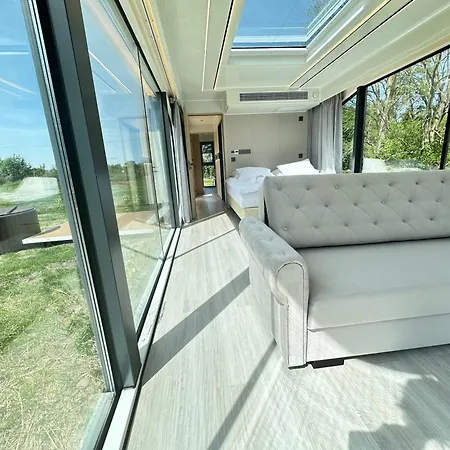 Palac Wieniawskich - Luksusowe, Caloroczne Glampingowe Nad Jeziorem, Prywatna Balia, Park 10ha *