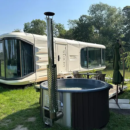 Palac Wieniawskich - Luksusowe, Caloroczne Glampingowe Nad Jeziorem, Prywatna Balia, Park 10ha بيت خشبي غرودزيسك مازوفيتسكي