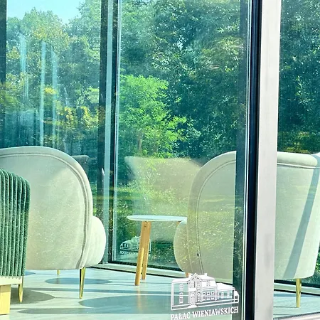 Palac Wieniawskich - Luksusowe, Caloroczne Glampingowe, Prywatna Balia, Park 10ha Alojamento de Turismo Selvagem