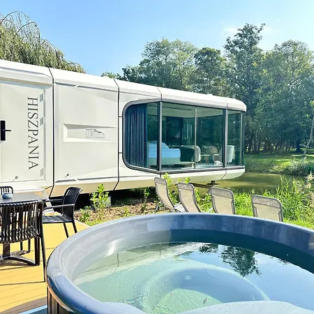 Palac Wieniawskich - Luksusowe, Caloroczne Glampingowe Nad Jeziorem, Prywatna Balia, Park 10ha بيت خشبي