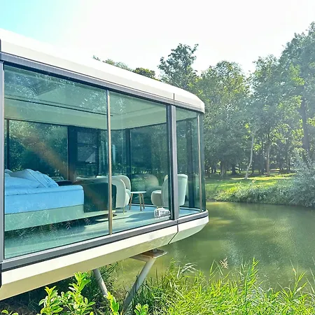 Palac Wieniawskich - Luksusowe, Caloroczne Glampingowe Nad Jeziorem, Prywatna Balia, Park 10ha بيت خشبي *