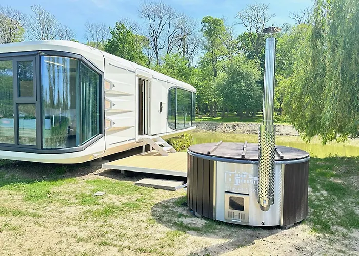 Palac Wieniawskich - Luksusowe, Caloroczne Glampingowe Nad Jeziorem, Prywatna Balia, Park 10ha *