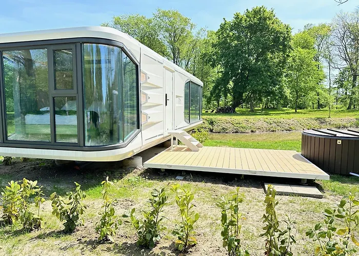 Palac Wieniawskich - Luksusowe, Caloroczne Glampingowe Nad Jeziorem, Prywatna Balia, Park 10ha Grodzisk Mazowiecki