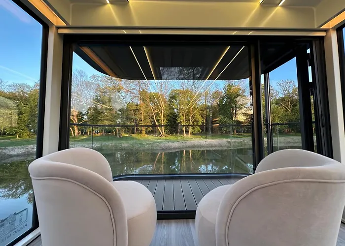 Lodge Palac Wieniawskich - Luksusowe, Caloroczne Glampingowe Nad Jeziorem, Prywatna Balia, Park 10ha Grodzisk Mazowiecki