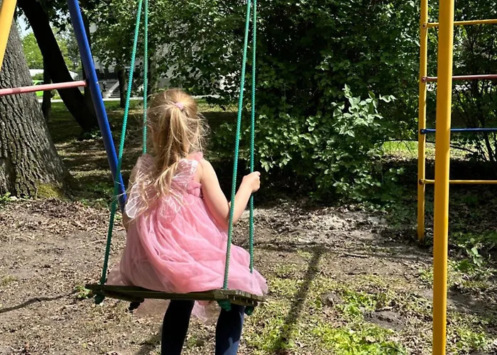 Palac Wieniawskich - Luksusowe, Caloroczne Glampingowe Nad Jeziorem, Prywatna Balia, Park 10ha Grodzisk Mazowiecki