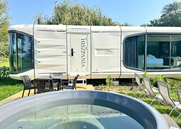 Palac Wieniawskich - Luksusowe, Caloroczne Glampingowe Nad Jeziorem, Prywatna Balia, Park 10ha * Grodzisk Mazowiecki