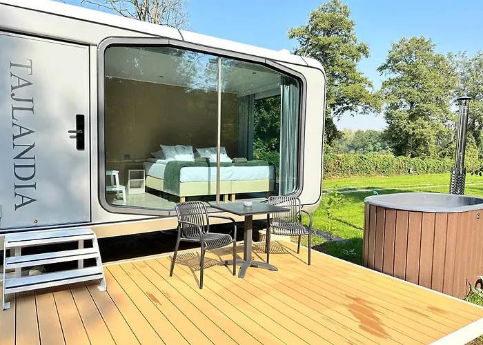 Palac Wieniawskich - Luksusowe, Caloroczne Glampingowe Nad Jeziorem, Prywatna Balia, Park 10ha Grodzisk Mazowiecki