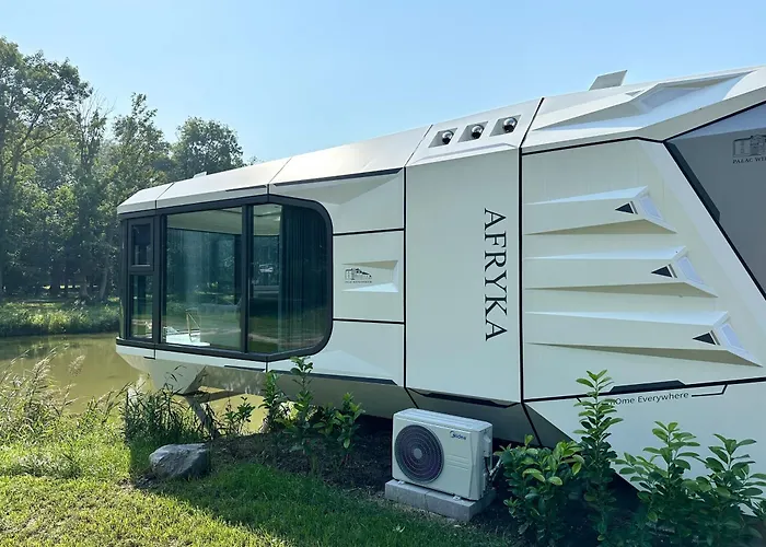 Palac Wieniawskich - Luksusowe, Caloroczne Glampingowe Nad Jeziorem, Prywatna Balia, Park 10ha