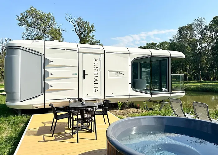 Palac Wieniawskich - Luksusowe, Caloroczne Glampingowe Nad Jeziorem, Prywatna Balia, Park 10ha