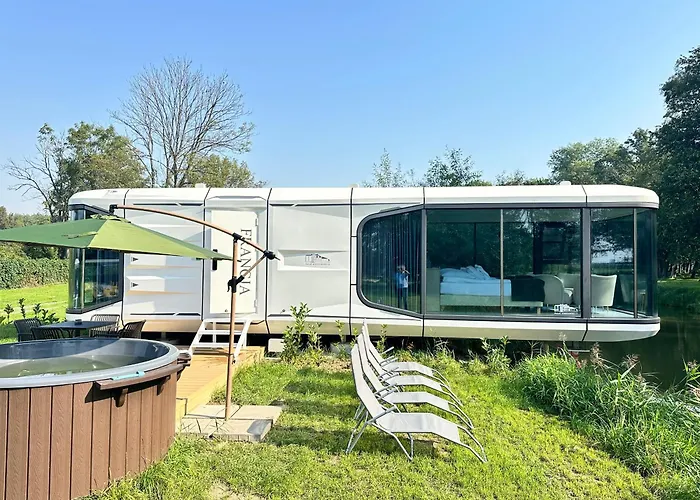 Palac Wieniawskich - Luksusowe, Caloroczne Glampingowe Nad Jeziorem, Prywatna Balia, Park 10ha Lodge *