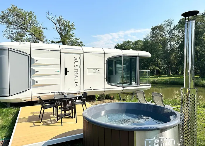 Lodge Palac Wieniawskich - Luksusowe, Caloroczne Glampingowe Nad Jeziorem, Prywatna Balia, Park 10ha Grodzisk Mazowiecki